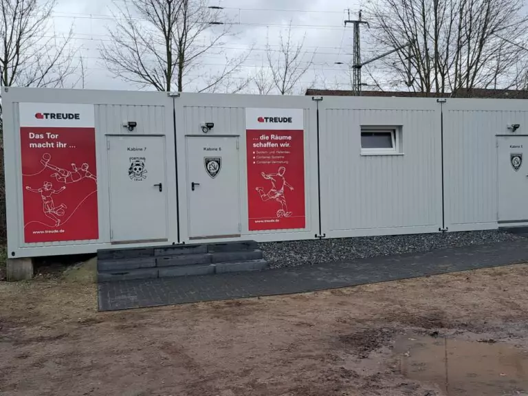 umkleidecontaineranlage für einen sportverein in celle
