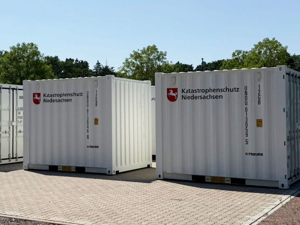 container für den katastrophenschutz von treude